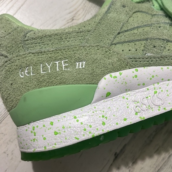 ASICS Gel Lyte III green shaggy Suede Sneakers Size 9 - Picture 9 of 13